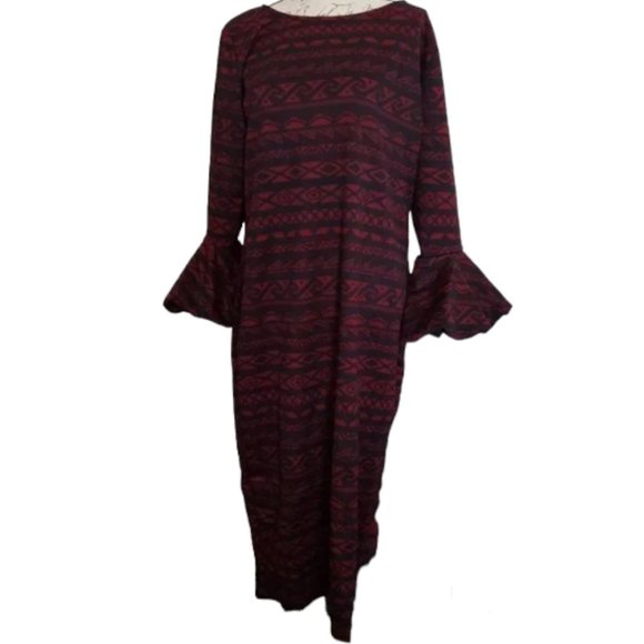 Ella Samani Dresses & Skirts - NEW Ella Samani Bell sleeve dress